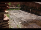 05469 ostia - regio iii - insula x - terme dei sette sapienti (iii,x,2) - raum 21 - tepidarium - li - mosaik - amorino auf seeungeheuer - 2015.jpg